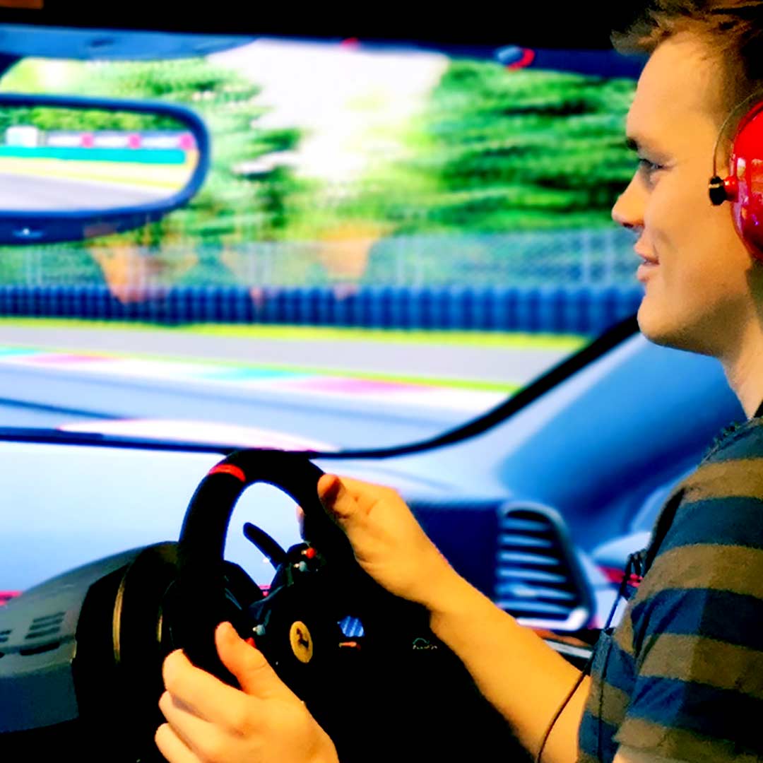 Pohyblivý závodní auto simulátor Ferrari | Praha, CZ