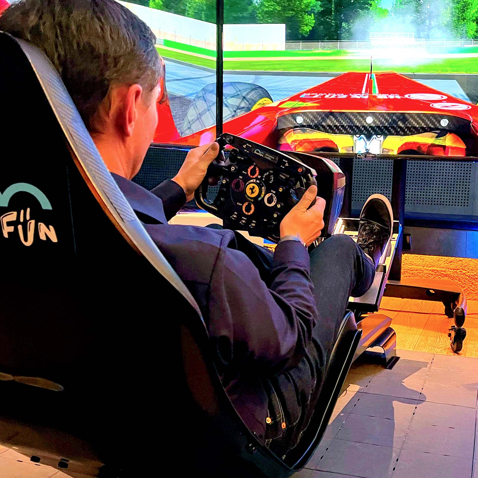 F1R trenažer Expert Ferrari F1 volant | Praha, CZ